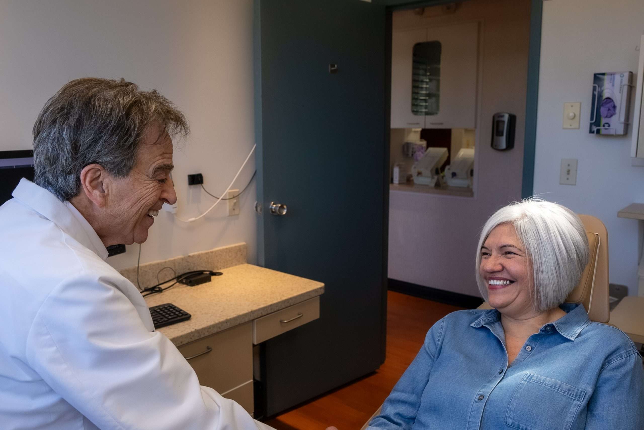 Dr. Gerald Marlin using advanced imaging to plan a surgical procedure